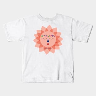 Colorful cute funny sun Frida kahlo portrait viva la vida mexican painter Kids T-Shirt